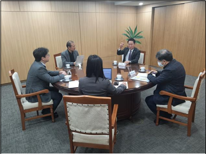 평가단과 심층 인터뷰를 하고 있는 인천광역시장(집무실, 2024.2.2.)