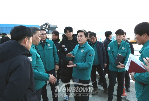 김태흠 충남도지사 서해호 전복사고 실종자 구조 작업 현장 방문