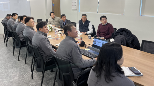 [사진=폴라리스세원 제공] PHC발레오써멀시스템스 이동수 대표(상단 왼쪽에서 두 번째)와