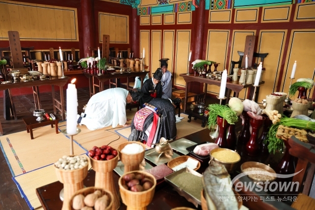 김해향교 문묘추계석전 사진/김해시