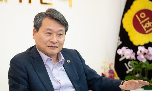 김유곤 인천시의회 산업경제위원장