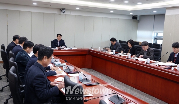 제1회 하천·계곡 구역 내 불법 점용시설 정비 전담팀(TF) 회의(사진 / 충청남도 제공)