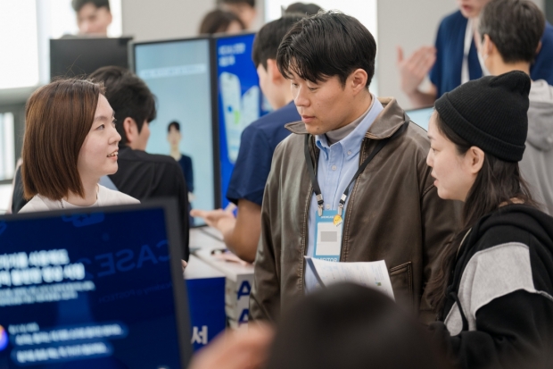 지난해 11월 Apple 디벨로퍼 아카데미 4기 쇼케이스 현장 사진