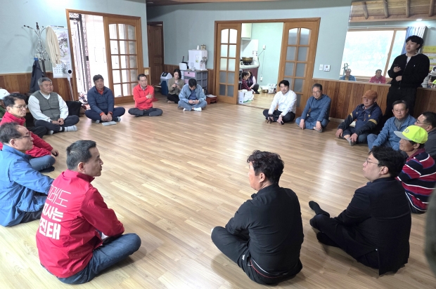 양양군 손양면 수산리 어촌마을회관 주민 간담회/사진 김진태후보 캠프제공
