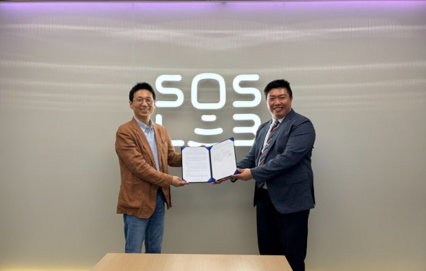에스오에스랩-LG CNS MOU 체결식(자료제공=에스오에스랩)설명: (왼쪽부터) 김태상 LG CNS 스마트시티사업 담당, 정지성 에스오에스랩 대표이사
