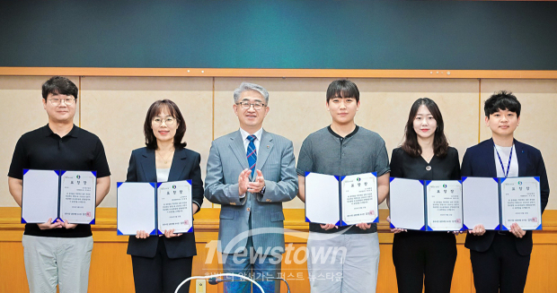 2026년 상반기 적극행정 우수공무원 시상식(사진 / 충주시 제공)