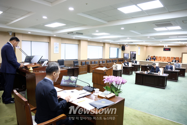 제10대 전반기 의장단 선출(사진 / 청양군의회 제공)