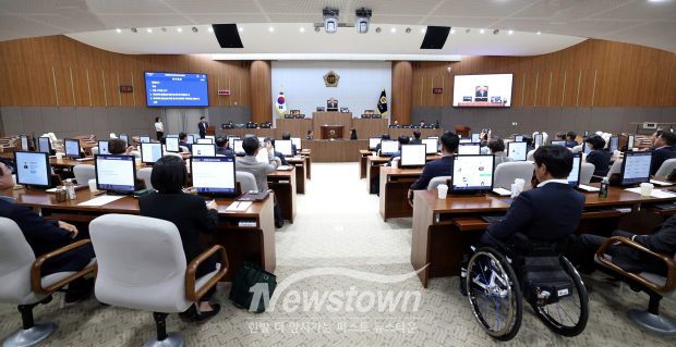 제369회 임시회 제1차 본회의(사진 / 충청남도의회 제공)