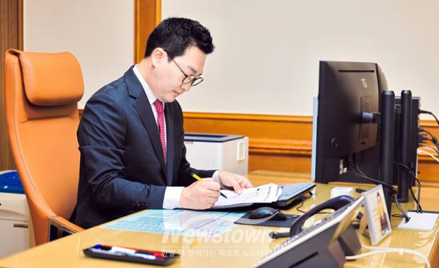 이동석 충주시장(사진 / 충주시 제공)