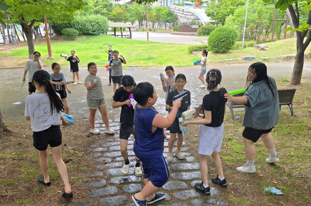 청소년합창단교류활동 하모니데이 (물총놀이)/사진 양산시제공