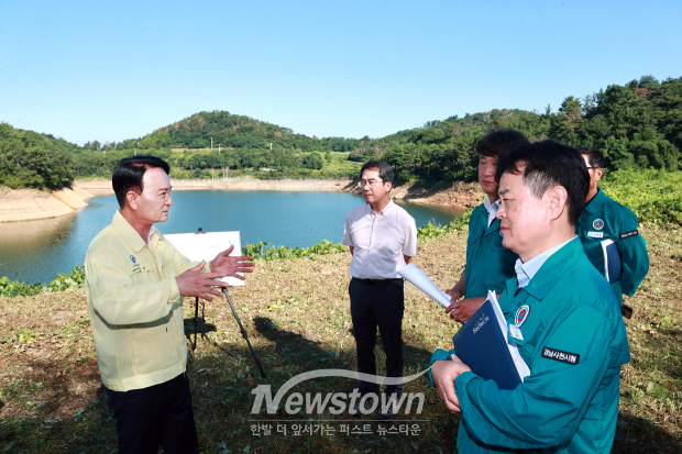 박동식 사천시장, 농업용 저수지 현장점검(사진 / 사천시 제공)