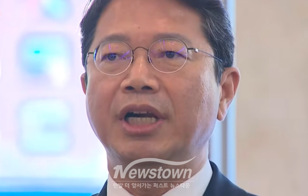 실험 데이터가 조작된 부적격 코로나19 치료제의 임상실험 허가를 위해 식약처에 압력을 행사한 의혹을 받는 김승원 법무부장관 후보자/SBS 뉴스 화면 캡처