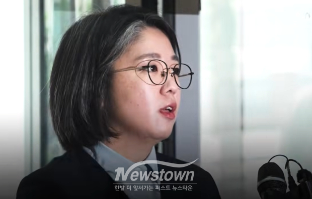 성평등가족부 장관 후보직 사퇴를 발표하는 용혜인 지명자/뉴스1TV 캡처