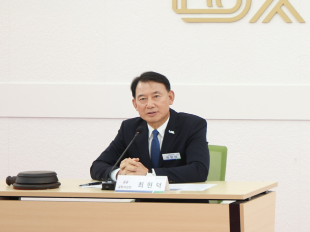 최현덕 남양주시장이 6일 시청 여유당에서 열린 ‘제11기 남양주시지역사회보장협의체 위촉식’에 참석했다.
